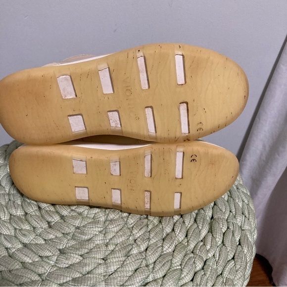 Vionic Whitley Cream Leather Water-Resistant High-Top Boot Sneaker Size 7 - Picture 9 of 9